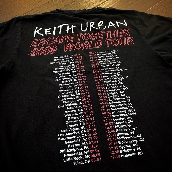 KEITH URBAN 2009 ESCAPE TOGETHER WORLD TOUR MUSIC T-SHIRT • SMALL - Picture 4 of 4